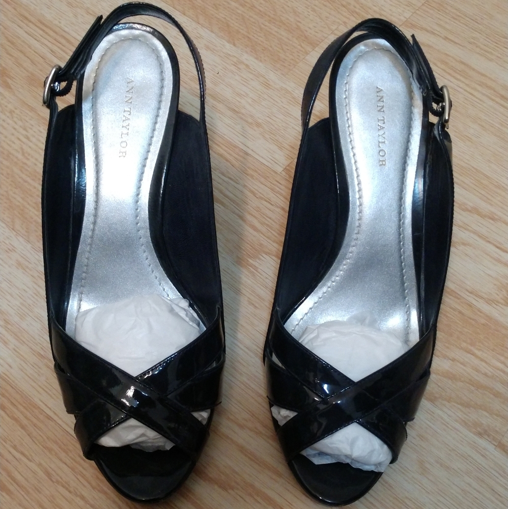 Anne Taylor Black Shoes